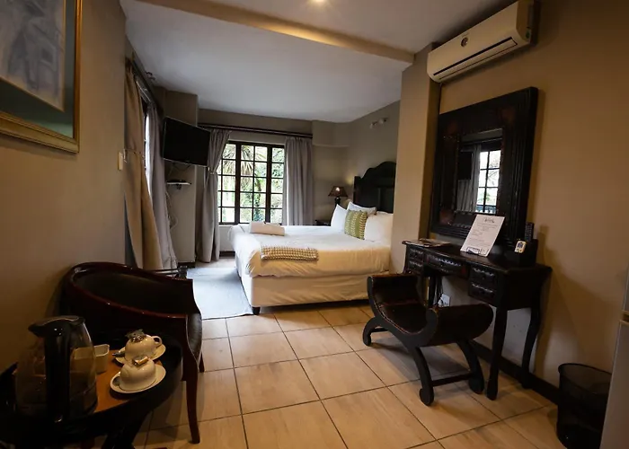 Waterfalls Boutique Hotel
